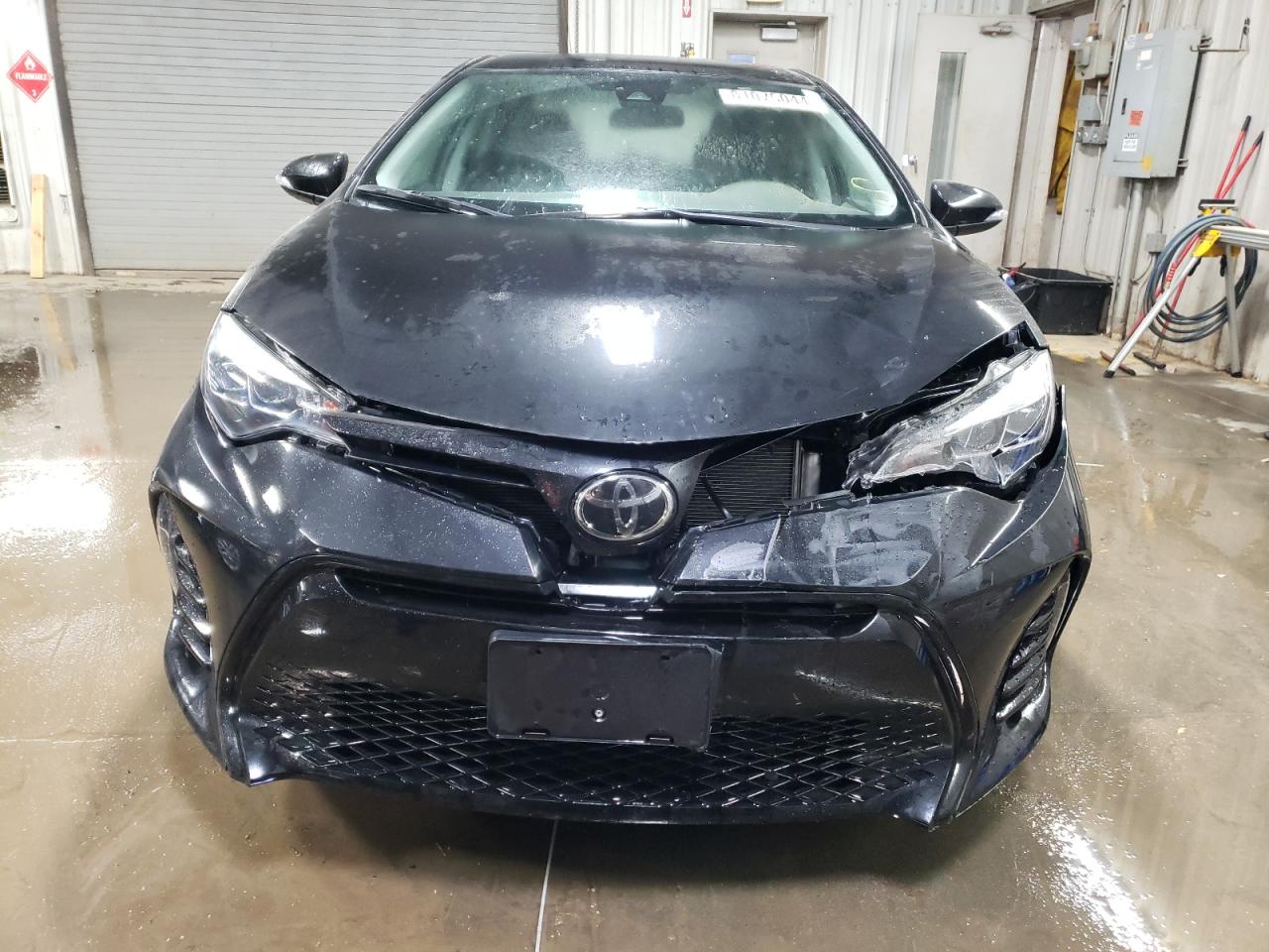 2018 Toyota Corolla L VIN: 2T1BURHE7JC041301 Lot: 81075044