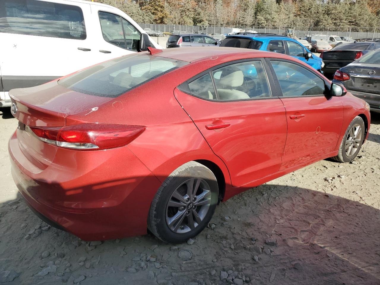 2017 Hyundai Elantra - Image 3