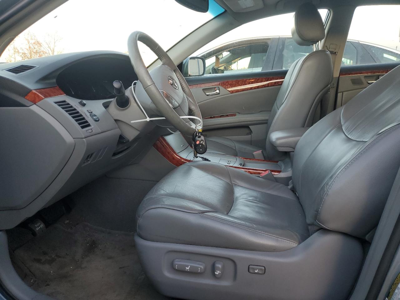 2006 Toyota Avalon - Image 7
