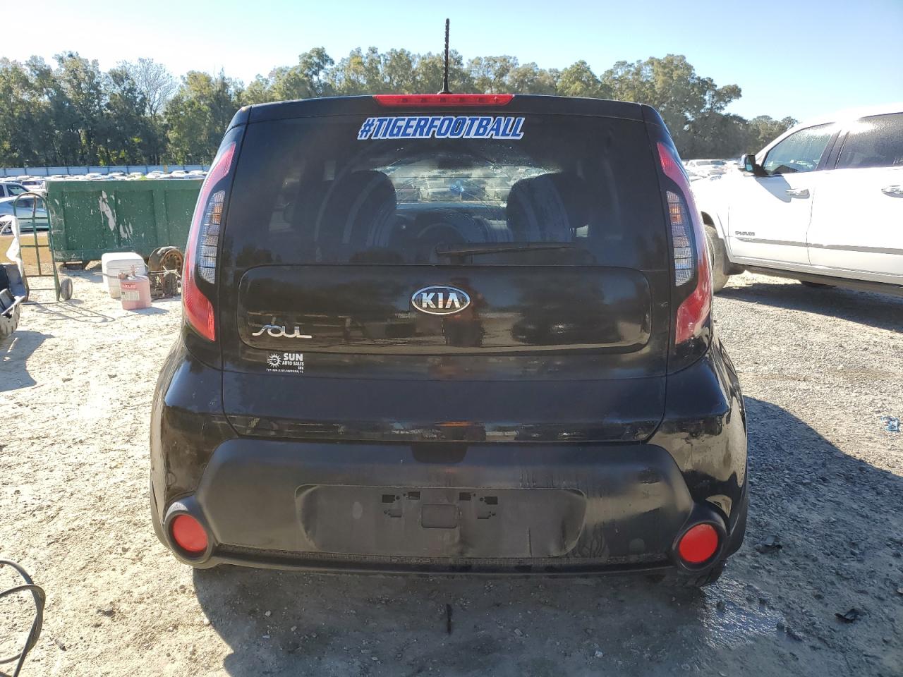 2016 Kia Soul VIN: KNDJN2A28G7355520 Lot: 81741064