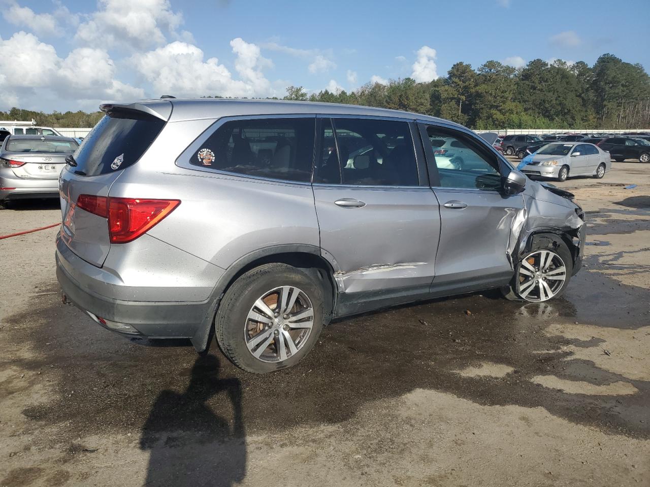 2017 Honda Pilot - Image 3