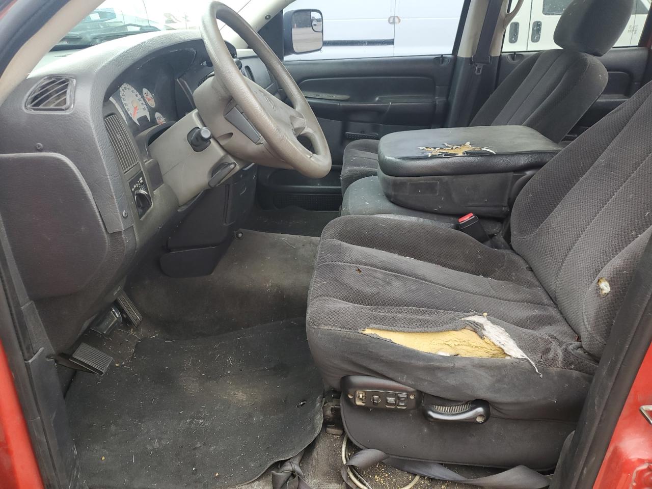 2003 Dodge RAM - Image 7