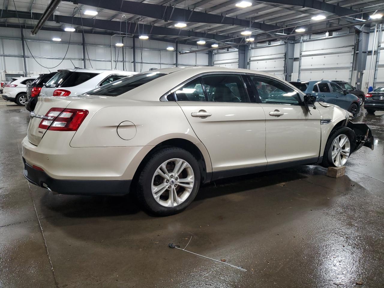 2017 Ford Taurus - Image 3