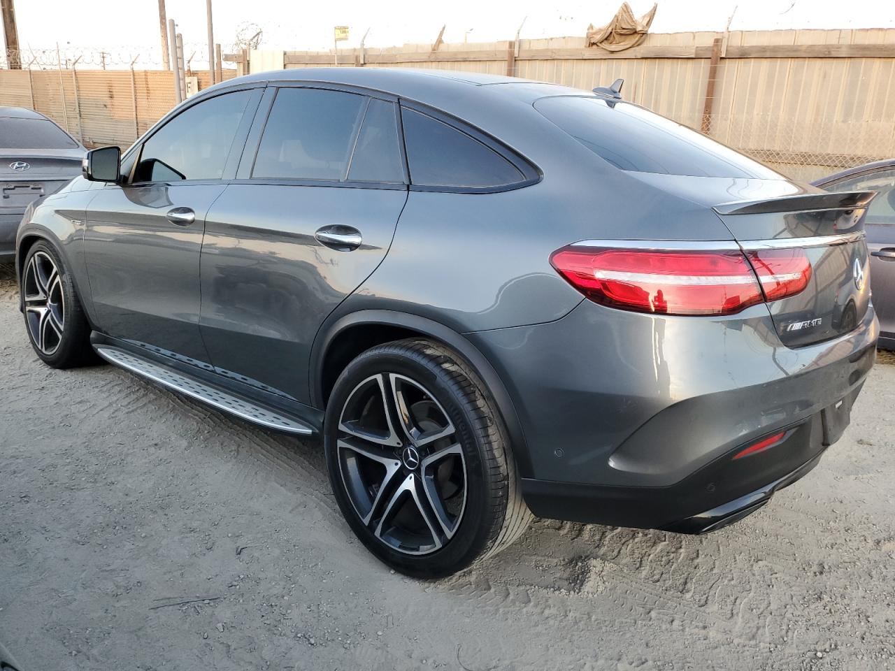 VIN 4JGED6EB5KA140402 2019 MERCEDES-BENZ GLE-CLASS no.2