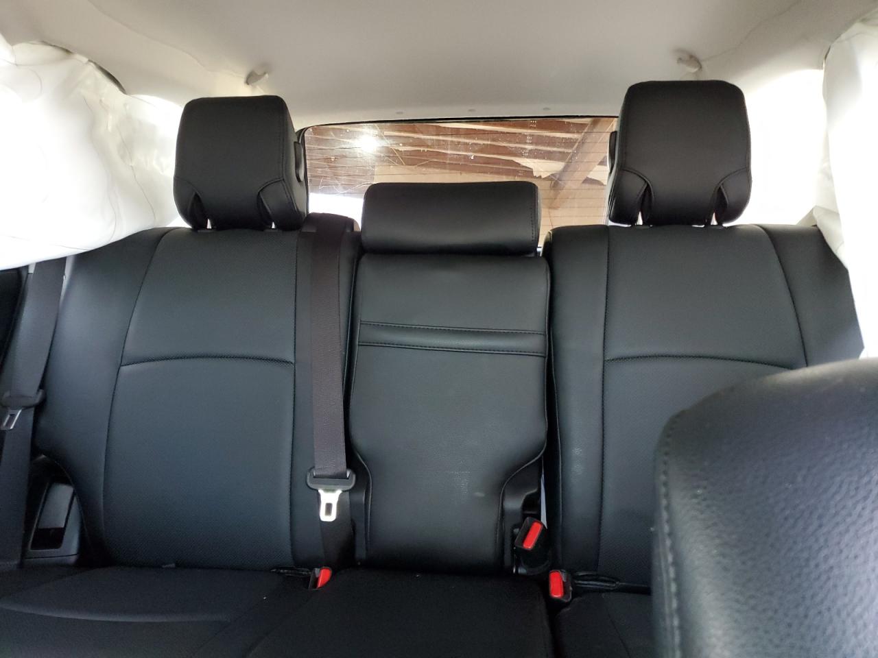 2022 Toyota 4Runner - Image 10