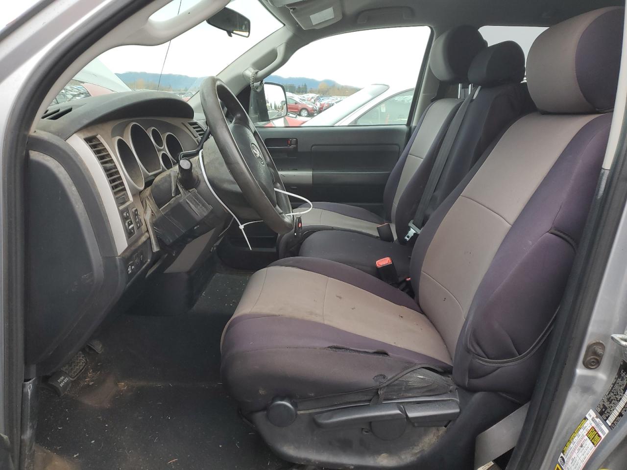 2011 Toyota Tundra - Image 7