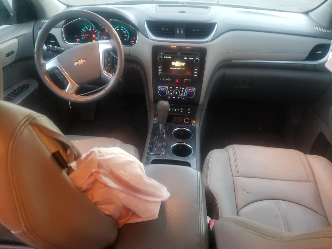 2017 Chevrolet Traverse - Image 8