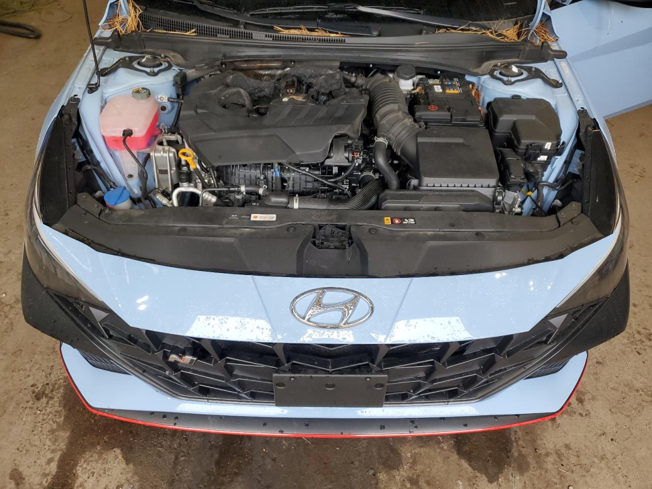 2022 Hyundai Elantra - Image 12