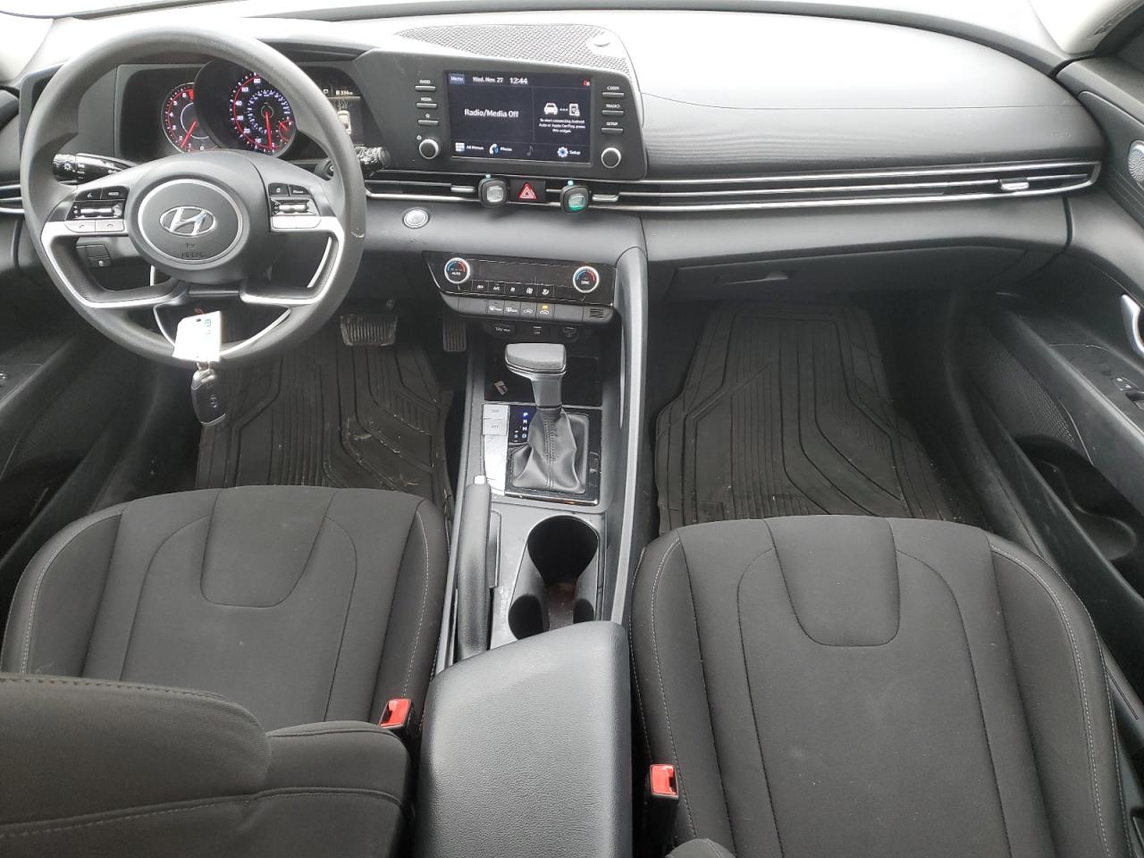 2021 Hyundai Elantra - Image 8
