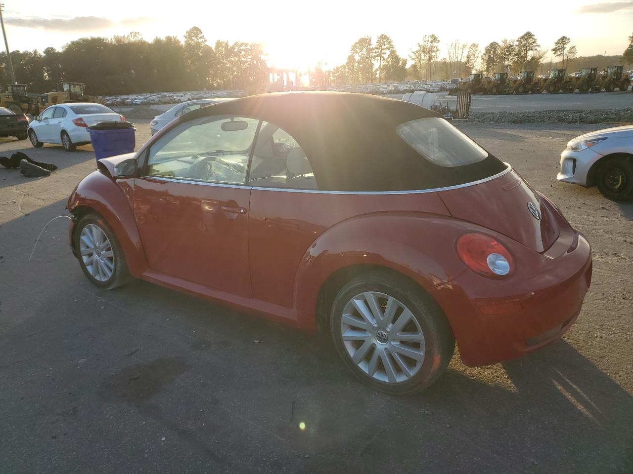 2008 Volkswagen Beetle - Image 2