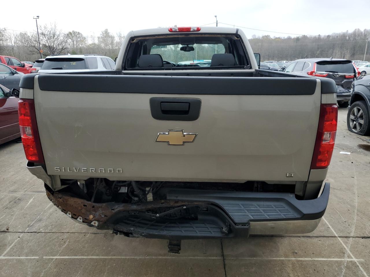 2009 Chevrolet Silverado - Image 6