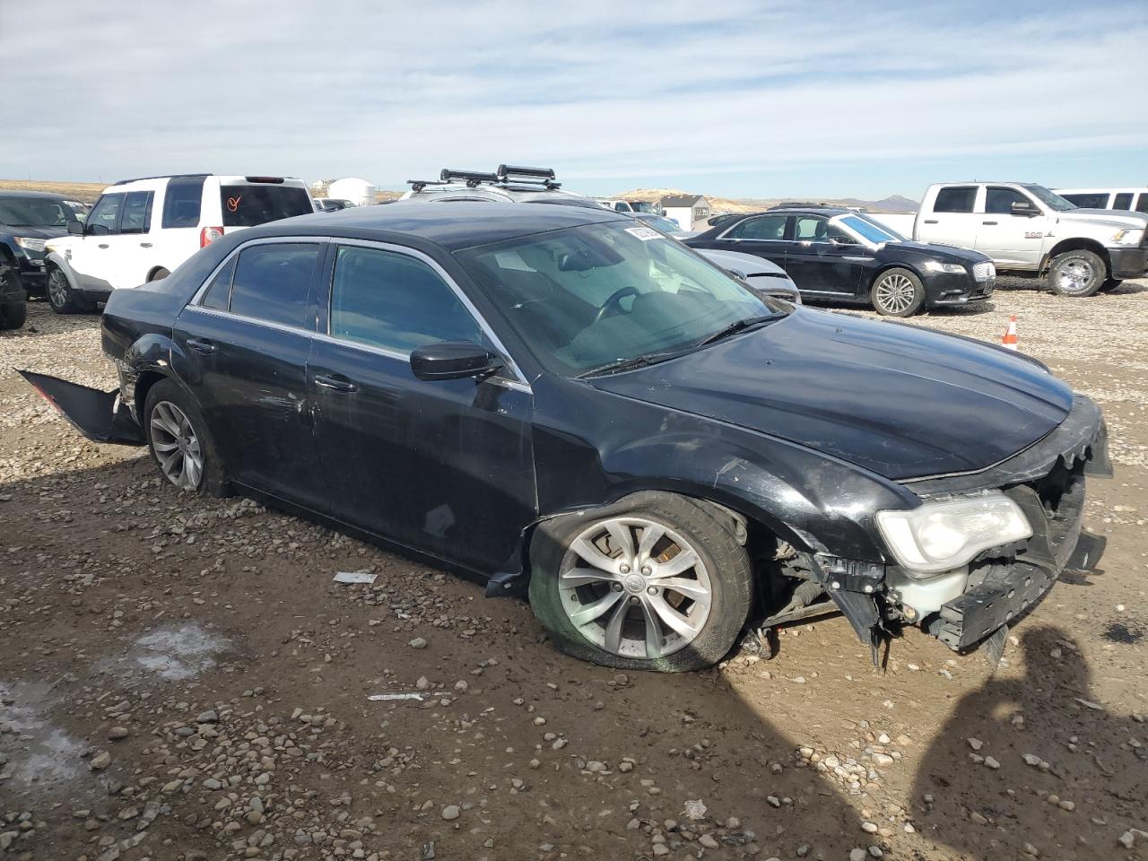 VIN 2C3CCAAG7FH810448 2015 CHRYSLER 300 no.4