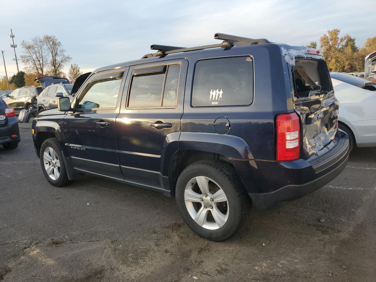 VIN 1C4NJRFBXED744561 2014 JEEP PATRIOT no.2