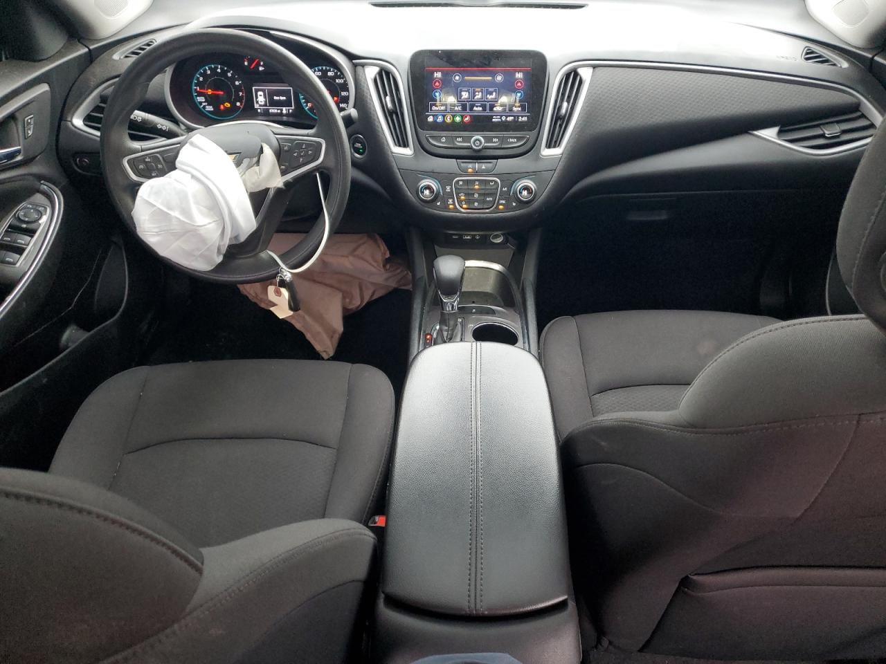 2022 Chevrolet Malibu Lt VIN: 1G1ZD5ST1NF135727 Lot: 82035154