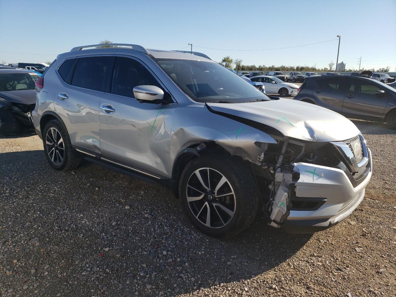 2017 Nissan Rogue - Image 4
