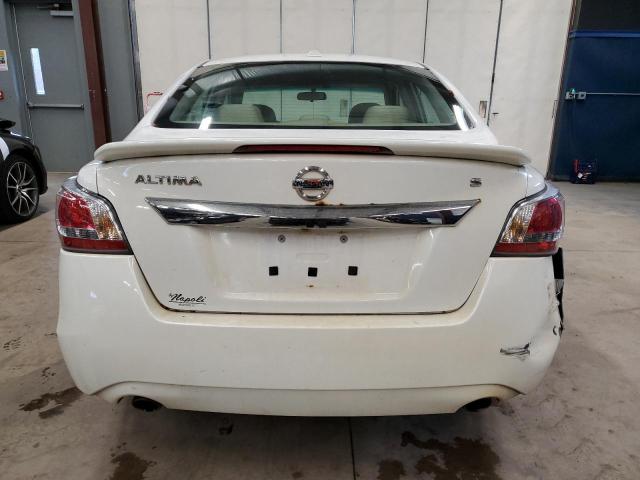 Sedans NISSAN ALTIMA 2015 Biały