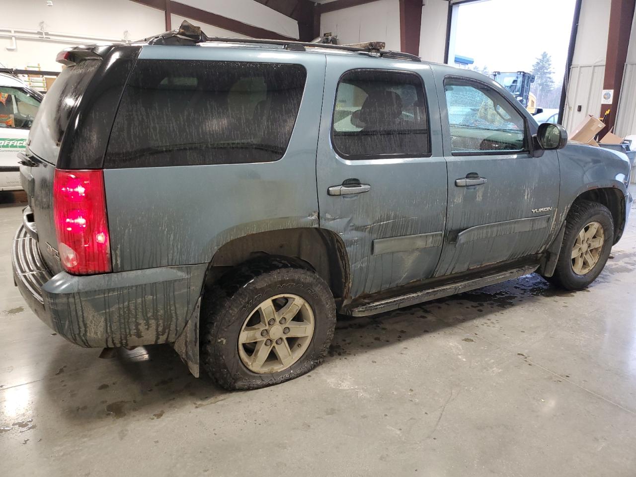 2010 GMC Yukon - Image 3