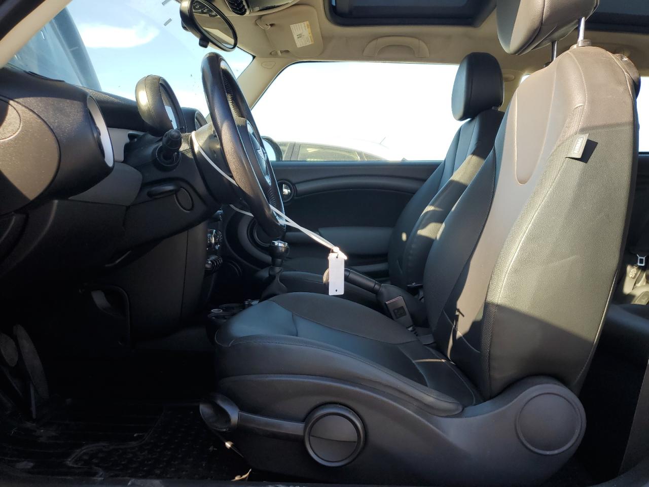 2011 MINI Cooper - Image 7