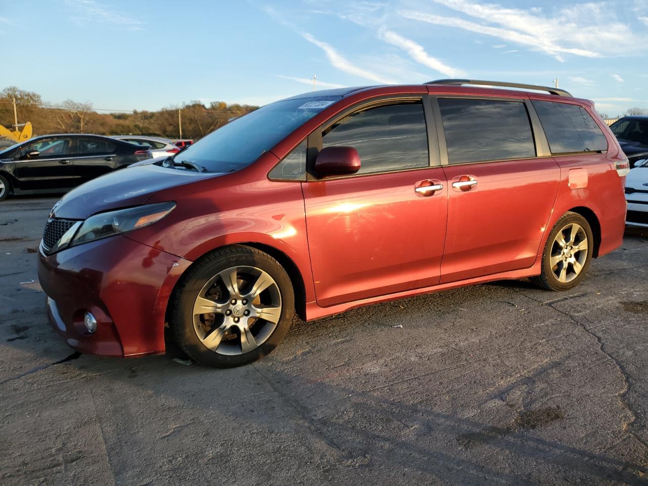 2015 Toyota Sienna - Image 1