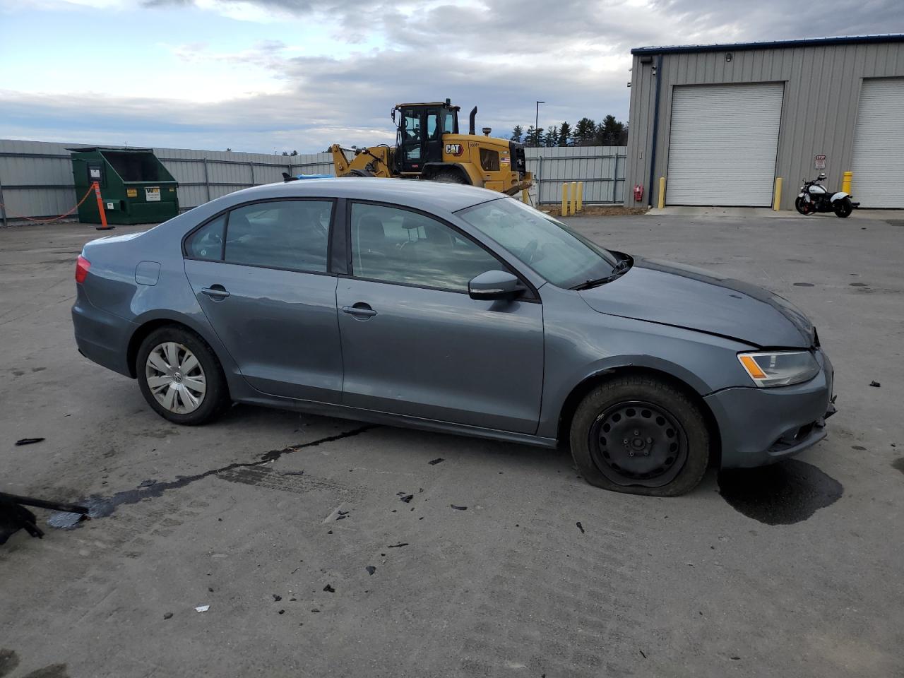 2014 Volkswagen Jetta - Image 4