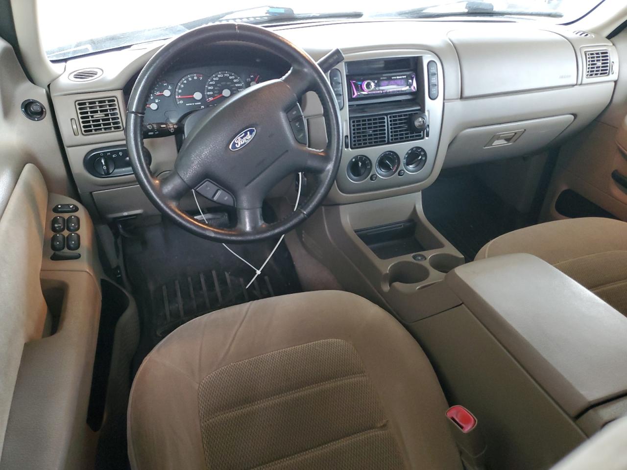 2005 Ford Explorer - Image 8