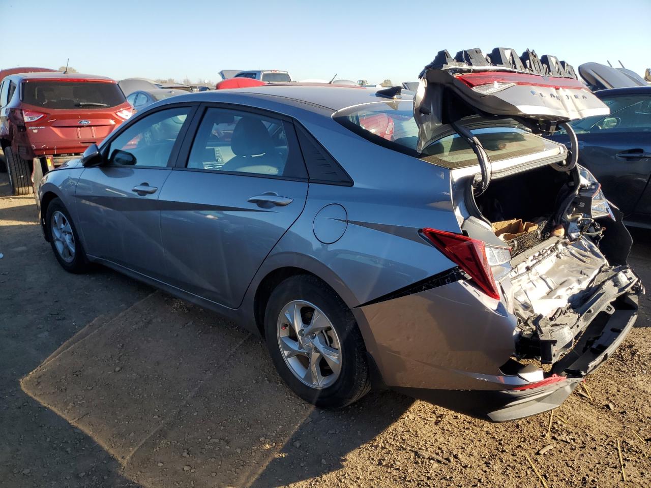 KMHLL4AG6PU548817 2023 HYUNDAI ELANTRA - Image 2