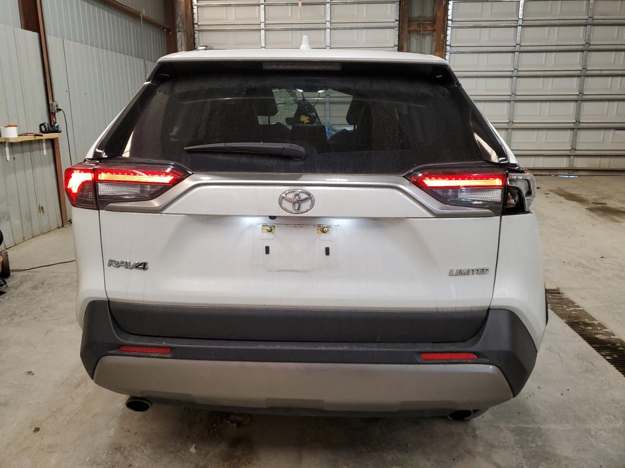 2023 Toyota RAV 4 - Image 6