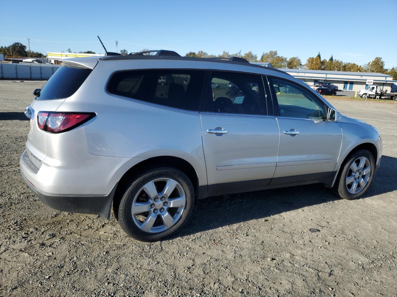 VIN 1GNKVGKD0GJ321826 2016 CHEVROLET TRAVERSE no.3