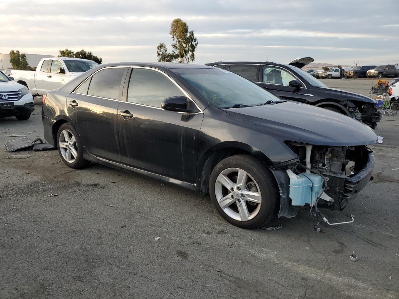 VIN 4T1BF1FK9DU273552 2013 TOYOTA CAMRY no.4