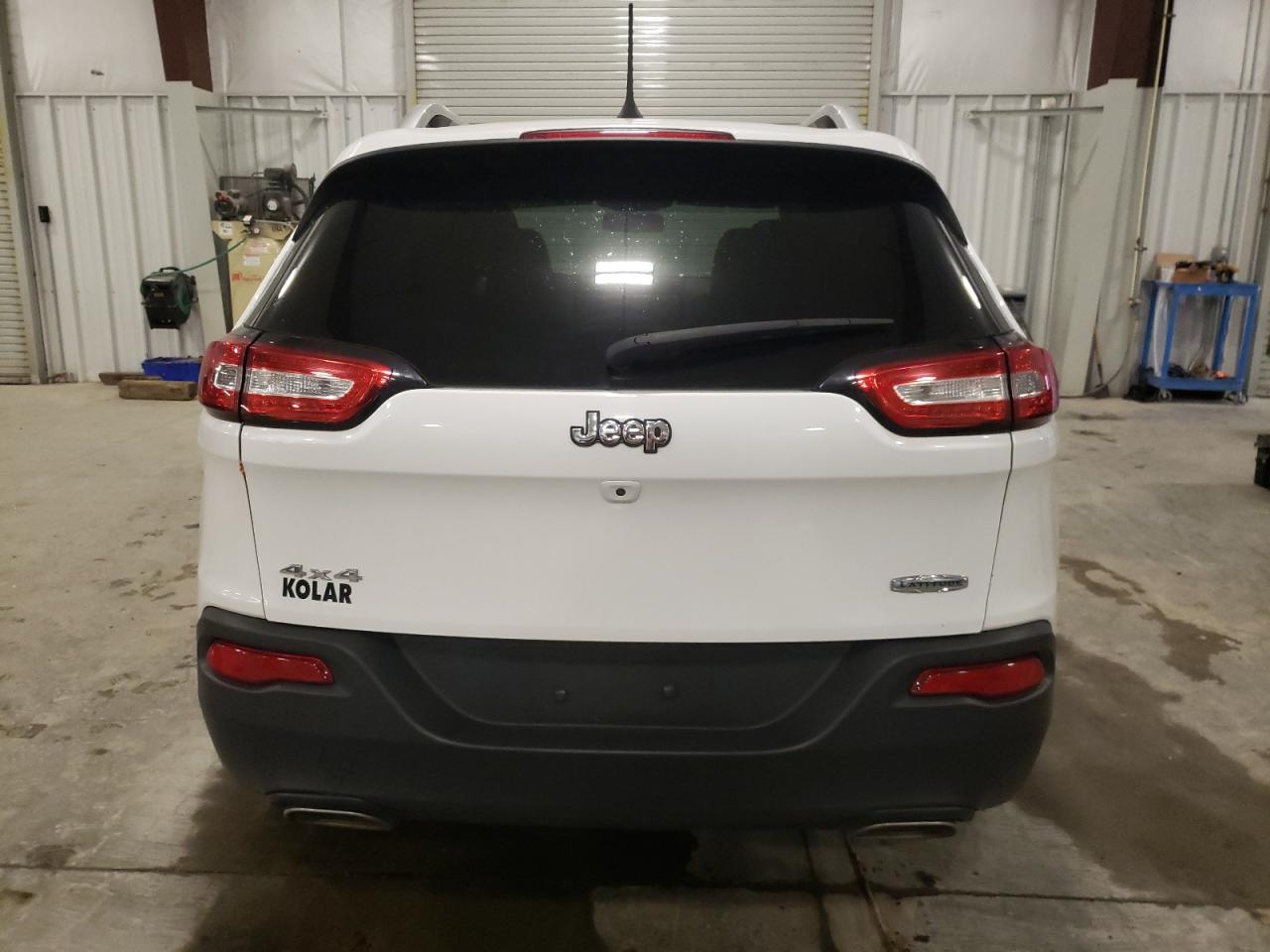 2016 Jeep Grand Cherokee - Image 6