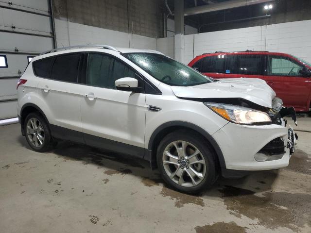  FORD ESCAPE 2015 Белы