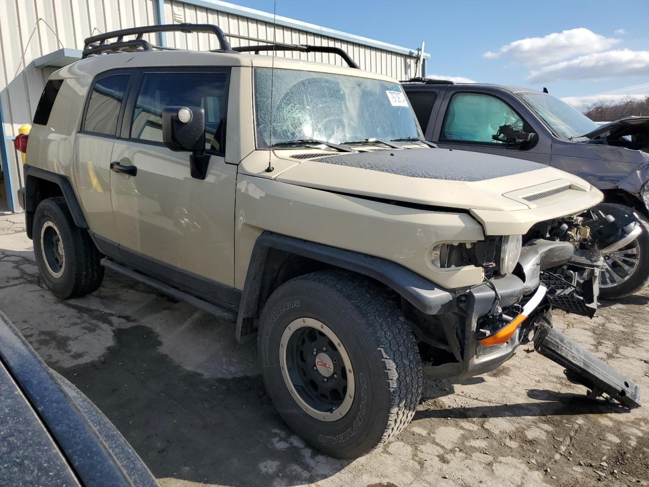 2010 Toyota FJ Cruiser - Image 4