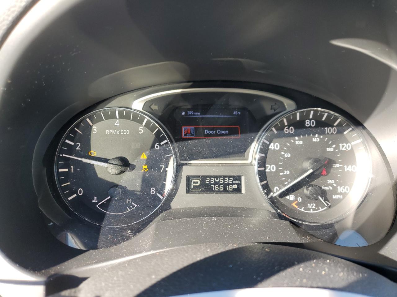 2014 Nissan Altima - Image 9