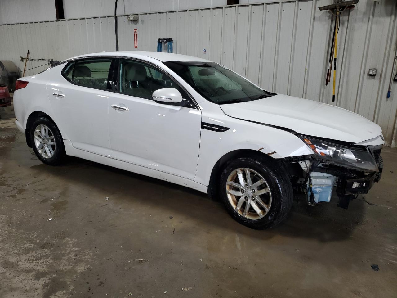 VIN KNAGM4A71D5338650 2013 KIA OPTIMA no.4