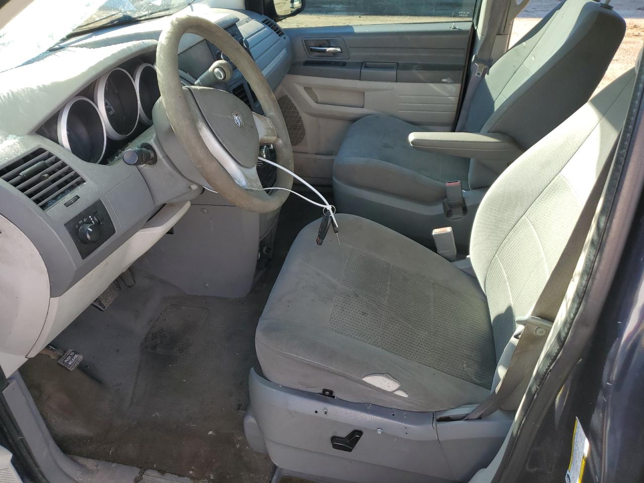 2008 Dodge Caravan - Image 7