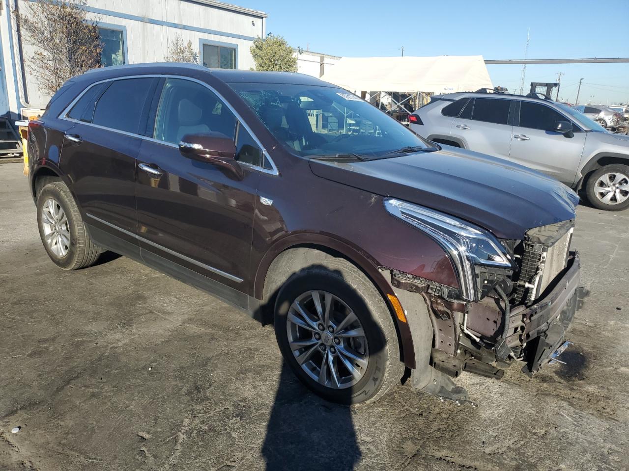 VIN 1GYKNCRS2LZ175182 2020 CADILLAC XT5 no.4