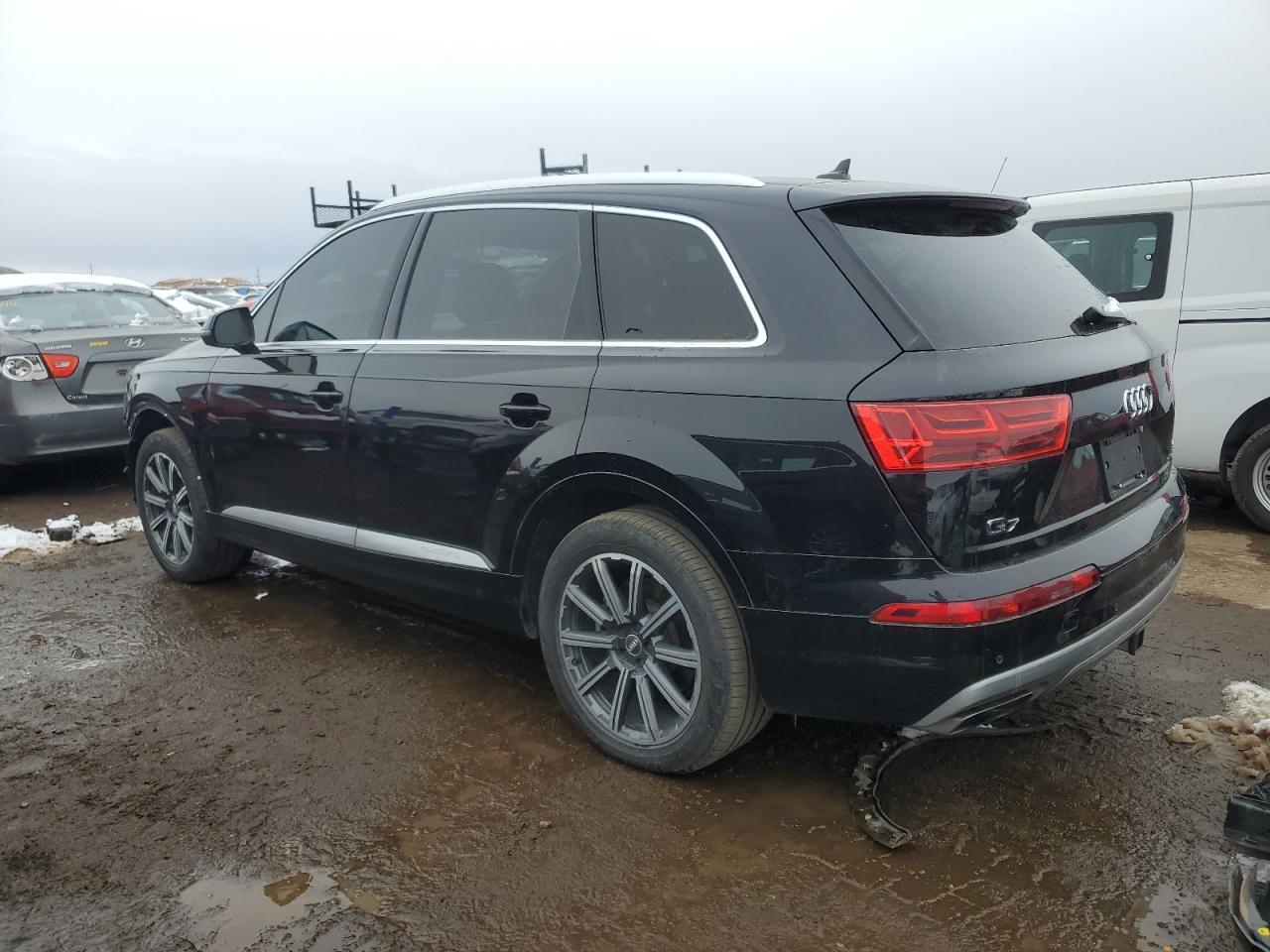 2017 Audi Q7 - Image 2