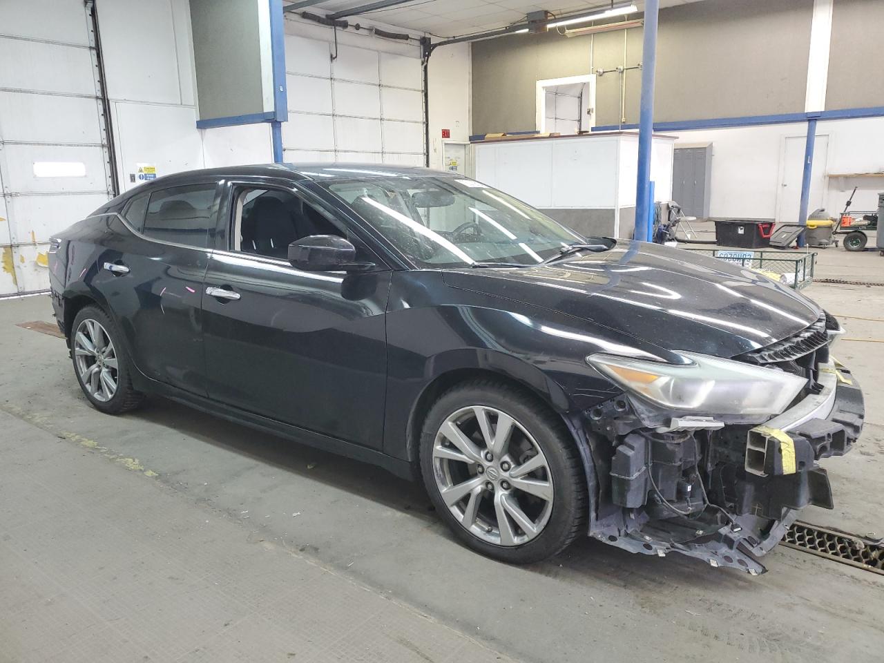 2016 Nissan Maxima - Image 4