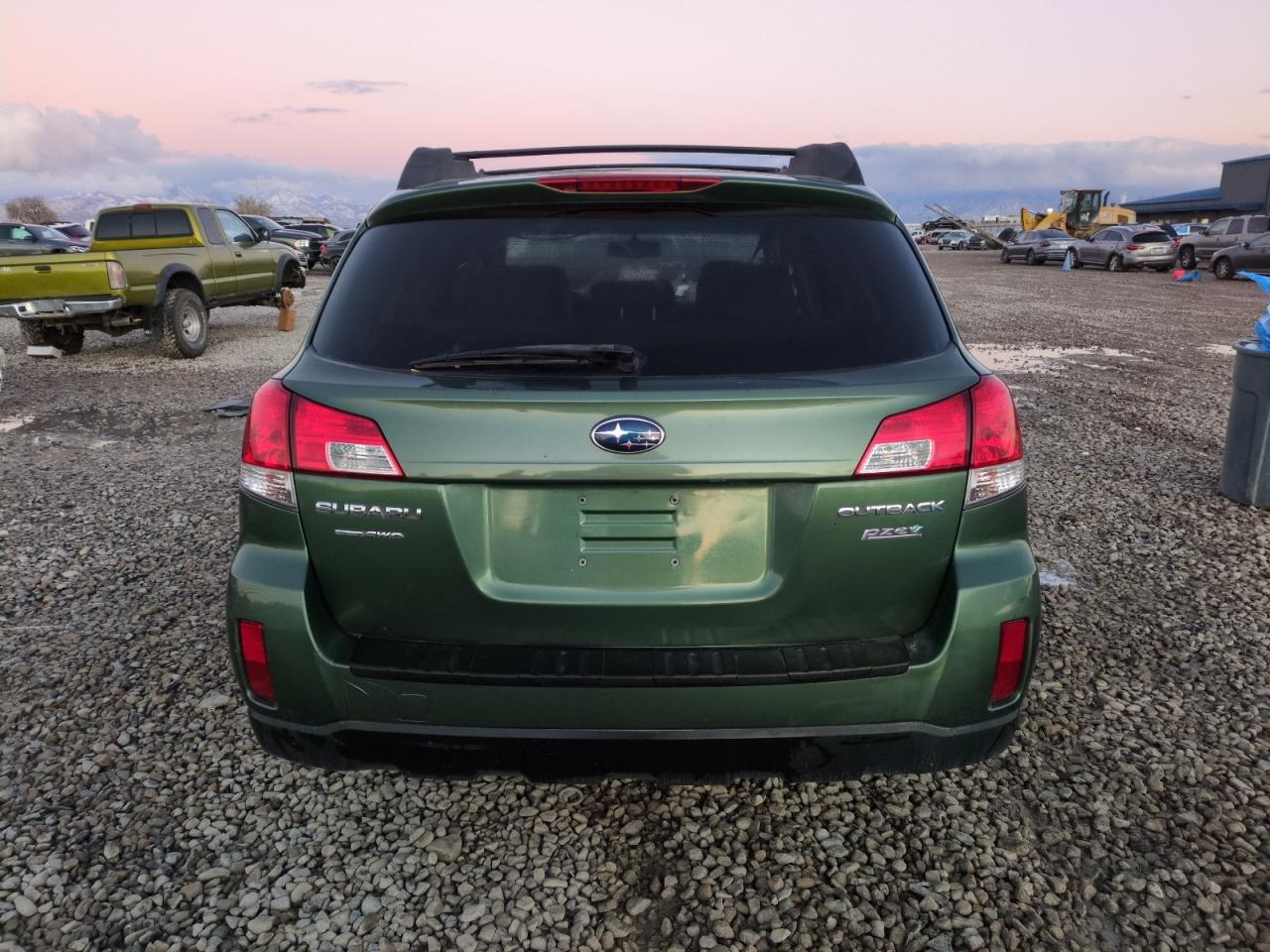 2012 Subaru Outback - Image 6