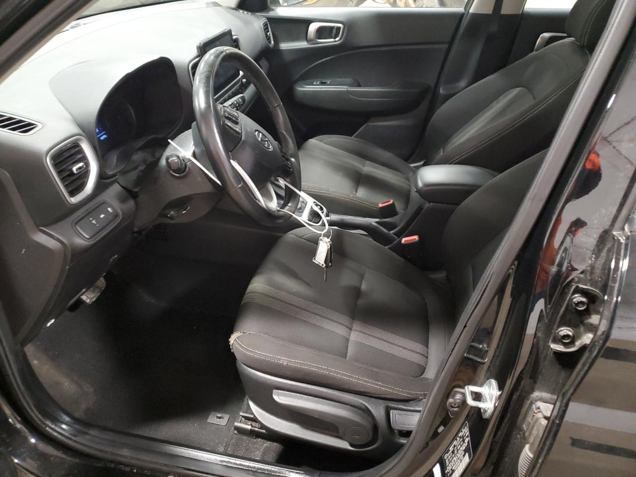 2020 Hyundai Venue - Image 7