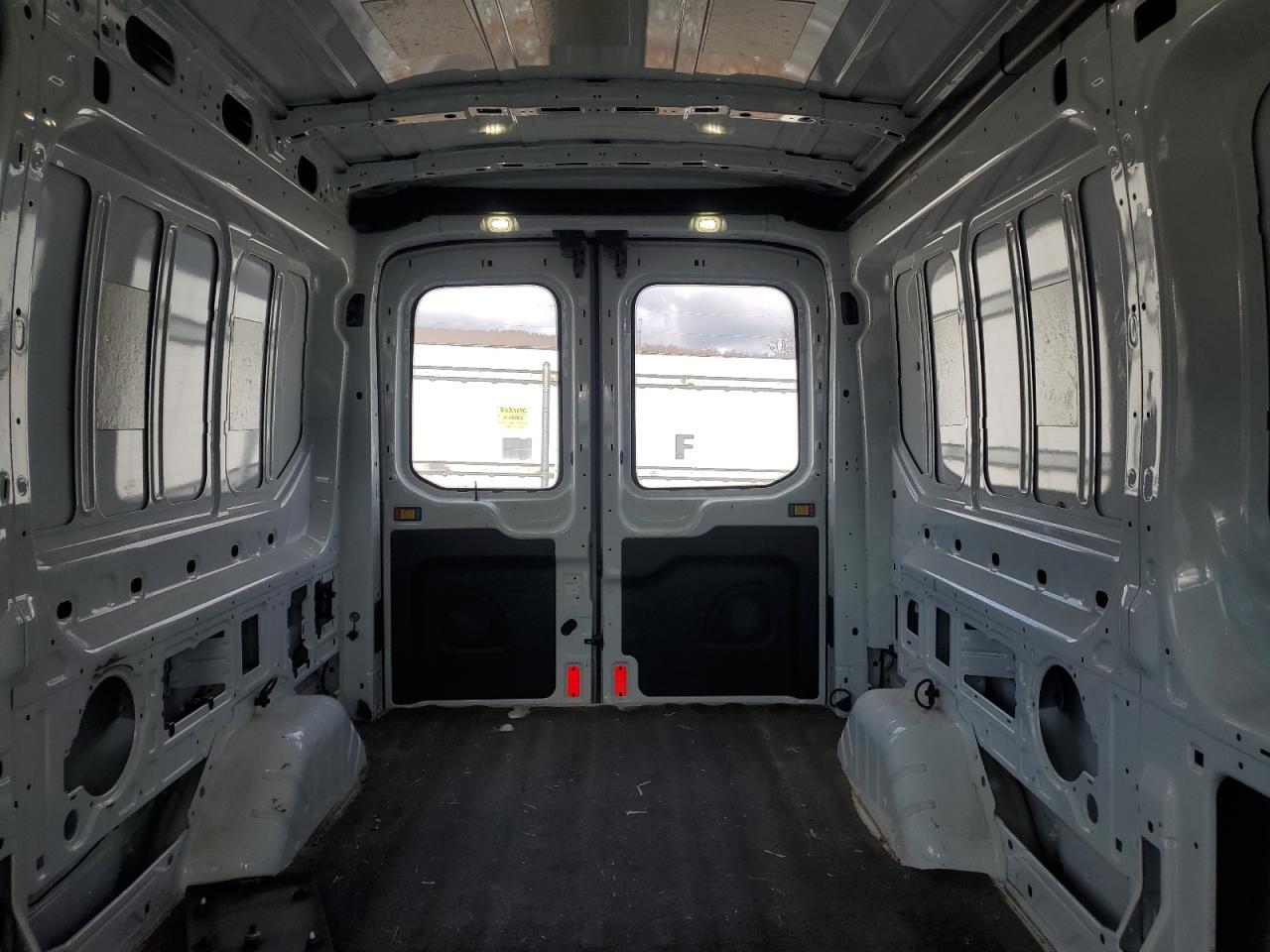 2017 Ford Transit - Image 10
