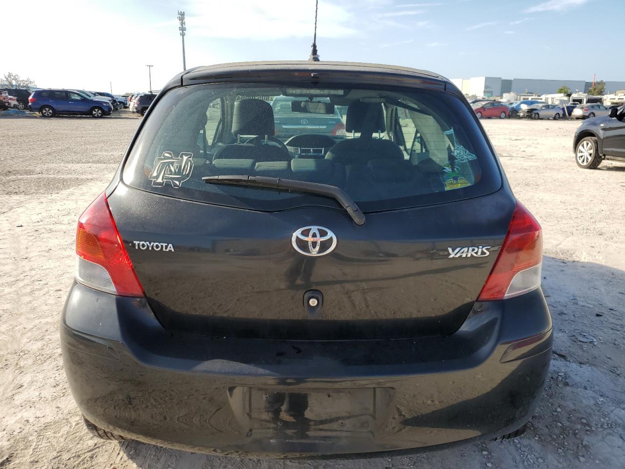 2009 Toyota Yaris VIN: JTDJT903195255539 Lot: 80530004