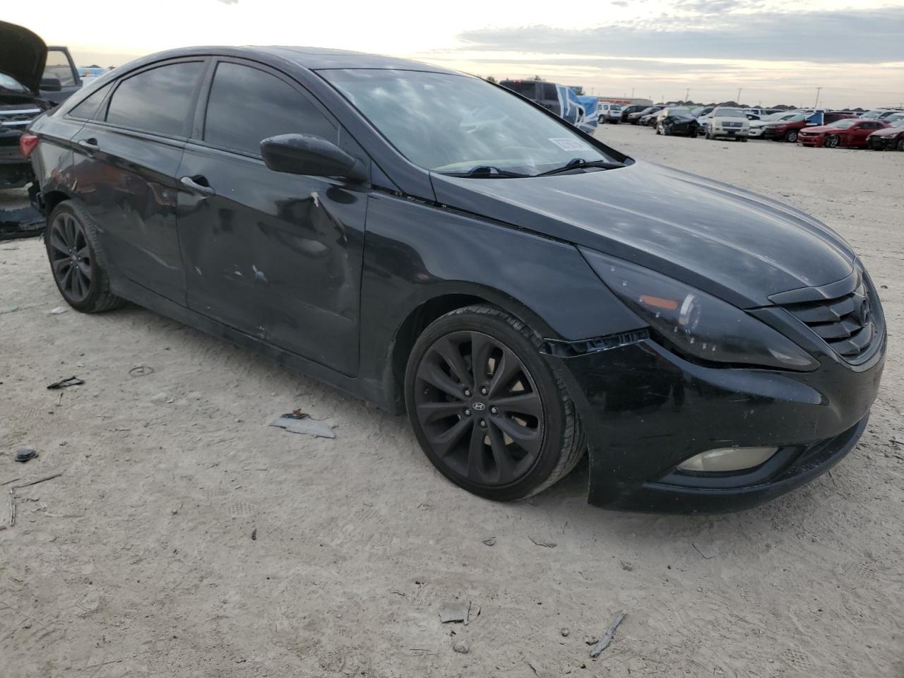 2011 Hyundai Sonata - Image 4
