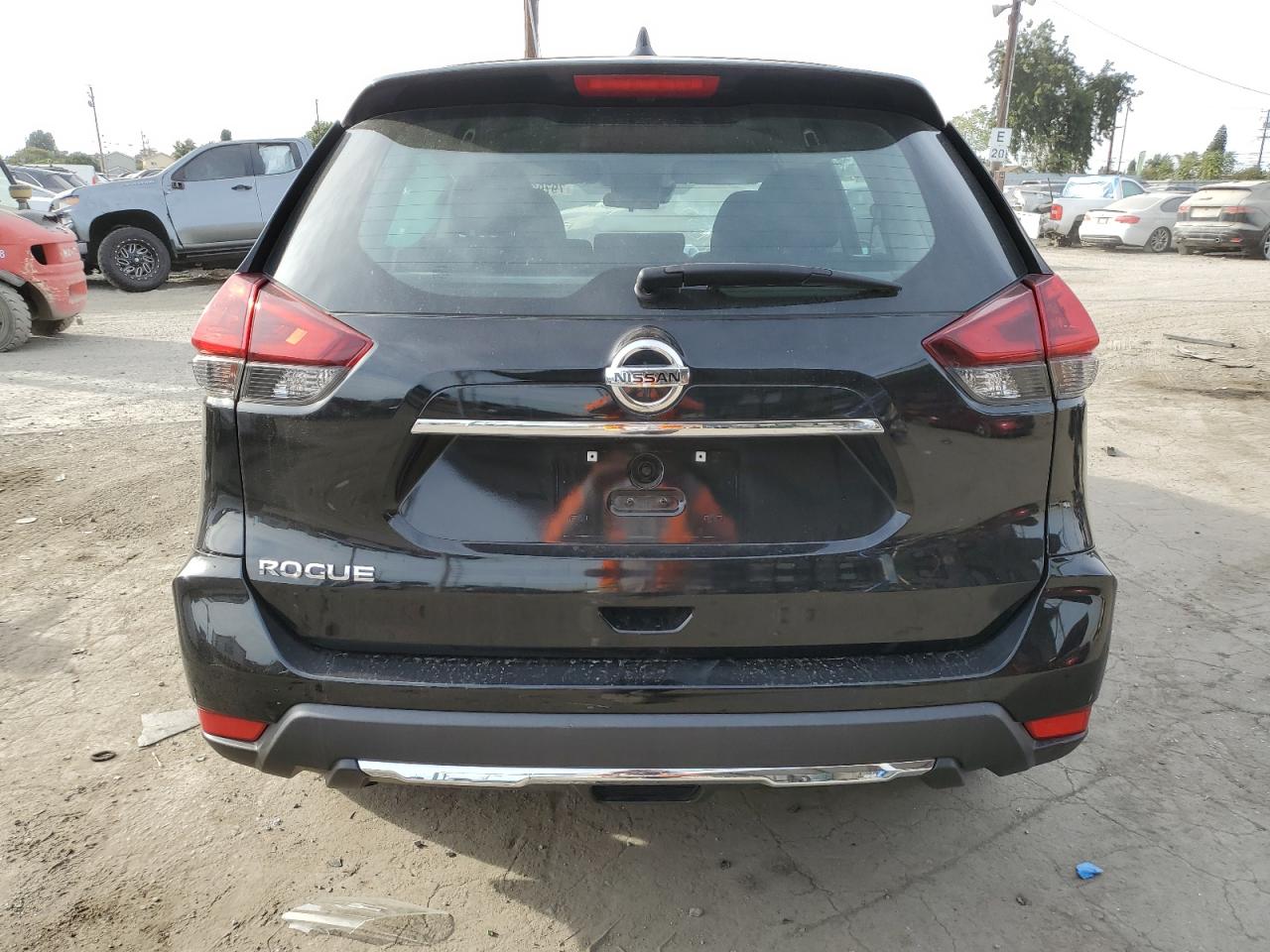 2020 Nissan Rogue S VIN: 5N1AT2MT5LC777140 Lot: 79703004