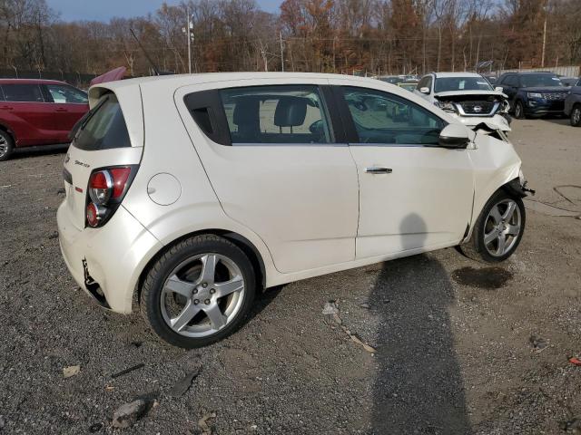 Hatchbacks CHEVROLET SONIC 2013 White