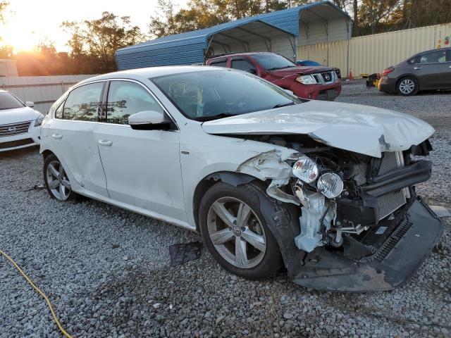  VOLKSWAGEN PASSAT 2015 White