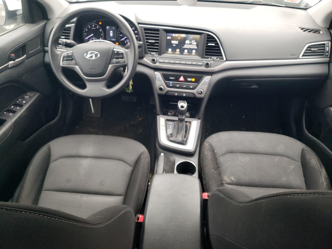 2018 Hyundai Elantra - Image 8