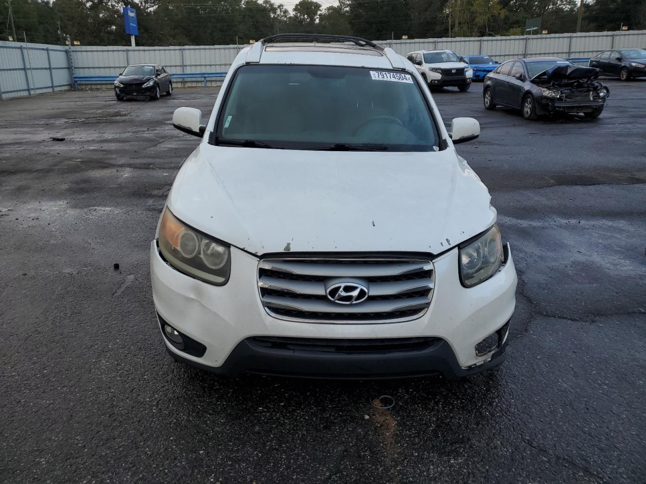 2012 Hyundai Santa Fe - Image 5