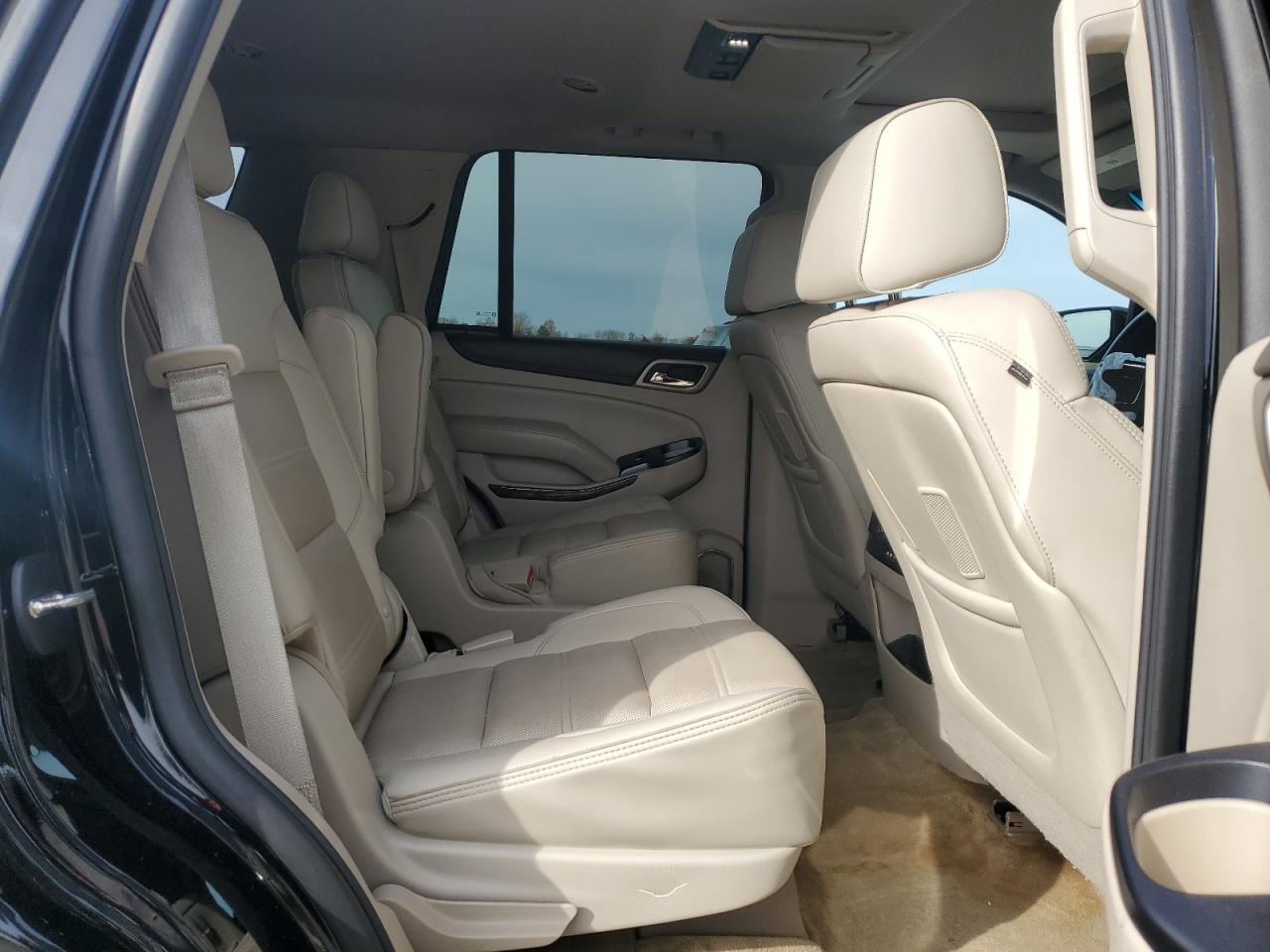2015 GMC Yukon - Image 12