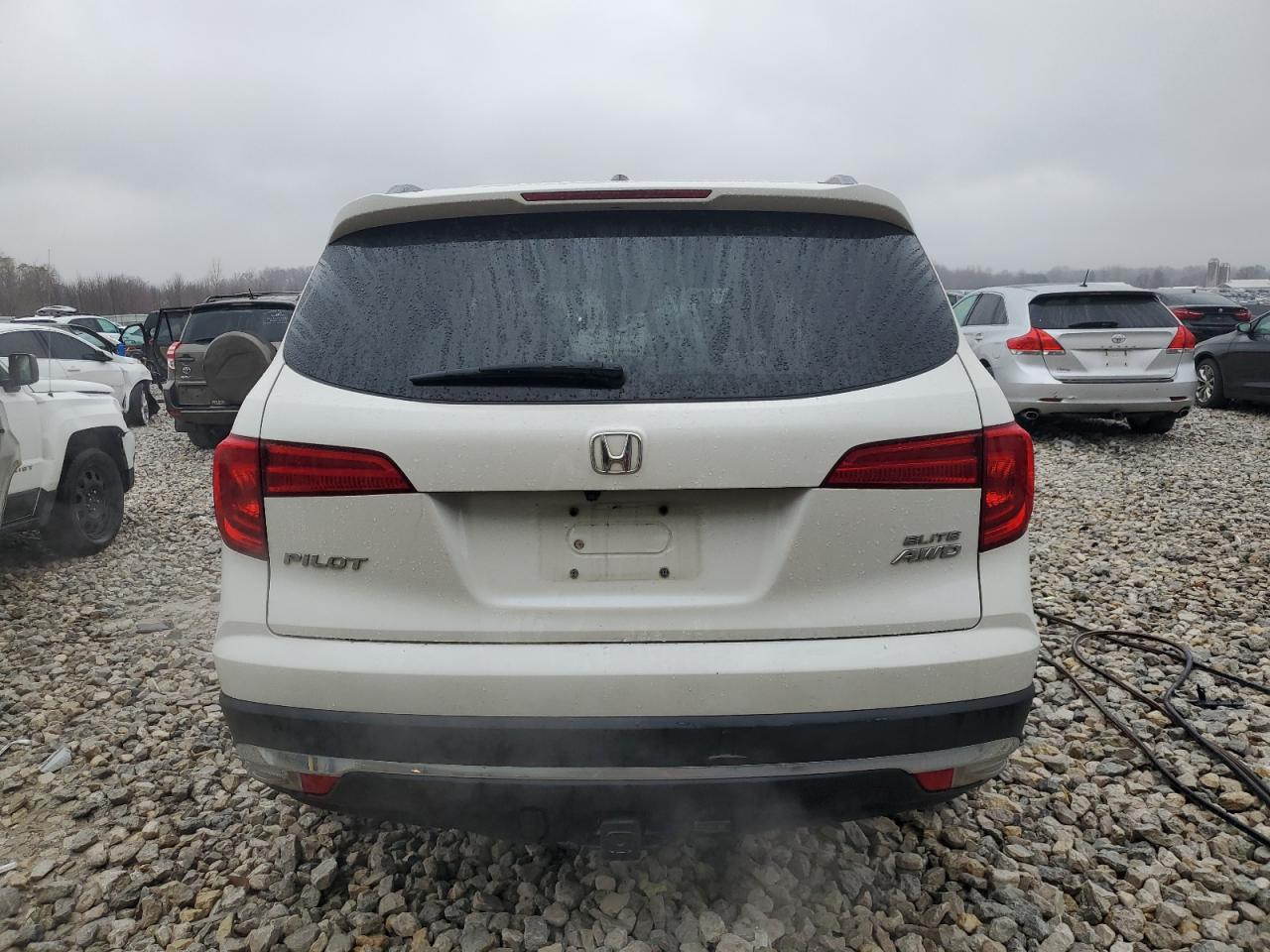 2017 Honda Pilot - Image 6
